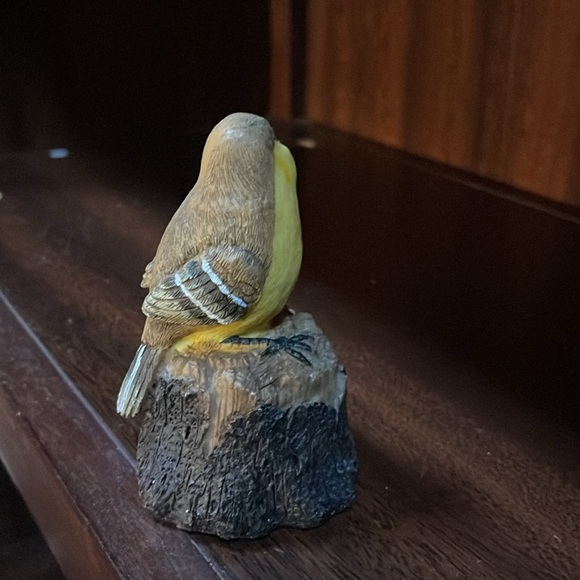 Bird singing figurine activated by motion sensor - Picture 6 of 8